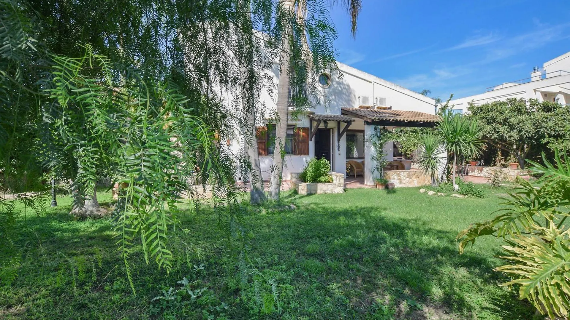 Awesome Home In Marina Di Ragusa With Kitchenette